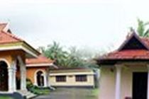 Lakshmi Hotel And Resorts Кумараком Экстерьер фото